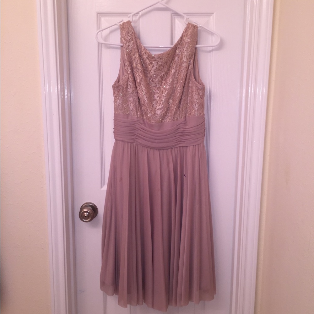 Cute Beige Shimmer Flowy Dress